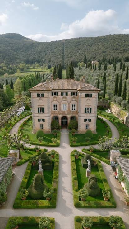 Villa Cetinale, Tuscany wedding venue